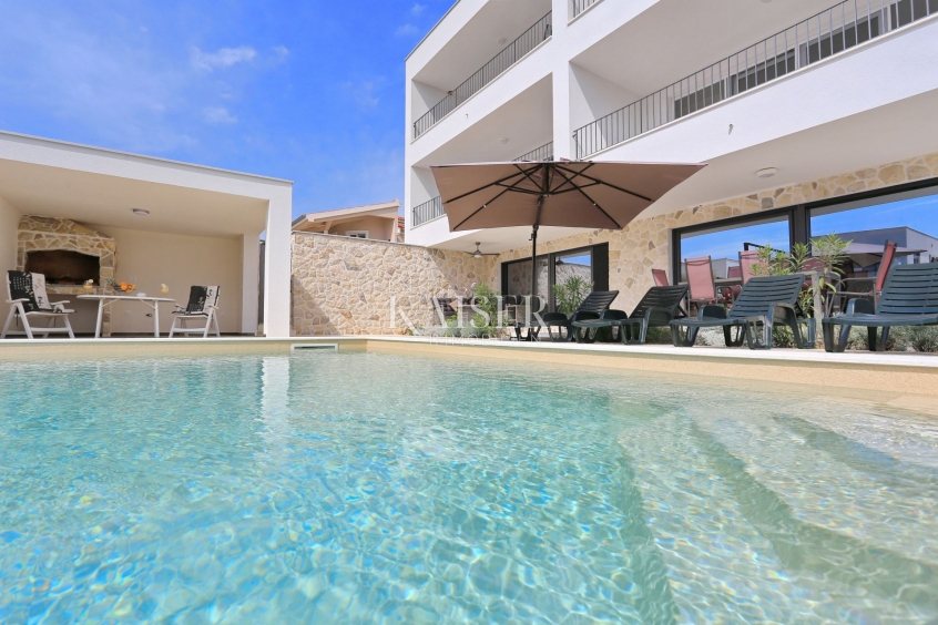 Sukošan, Zara - Moderno appartamento con due camere da letto, loggia e vista mare