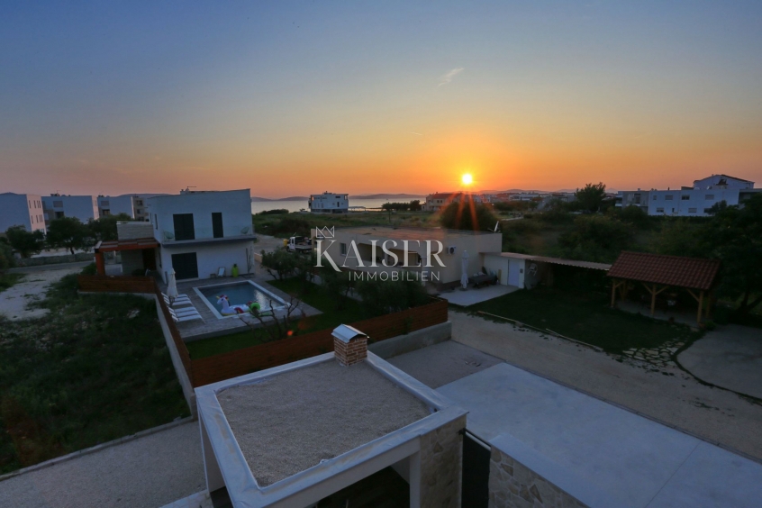 Sukošan, Zara - Moderno appartamento con due camere da letto, loggia e vista mare