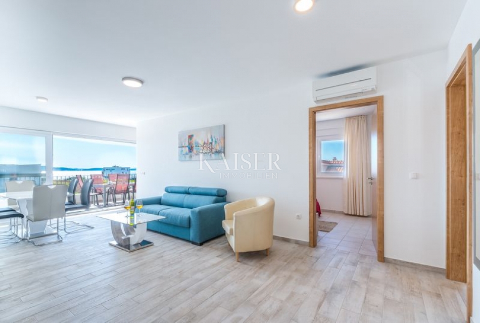 Sukošan, Zara - Moderno appartamento con due camere da letto, loggia e vista mare