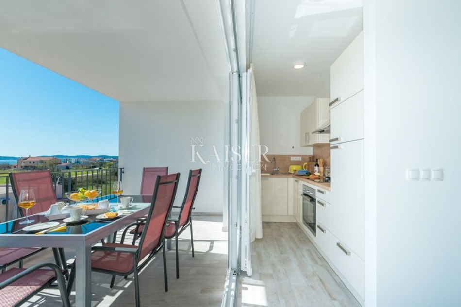 Sukošan, Zara - Moderno appartamento con due camere da letto, loggia e vista mare