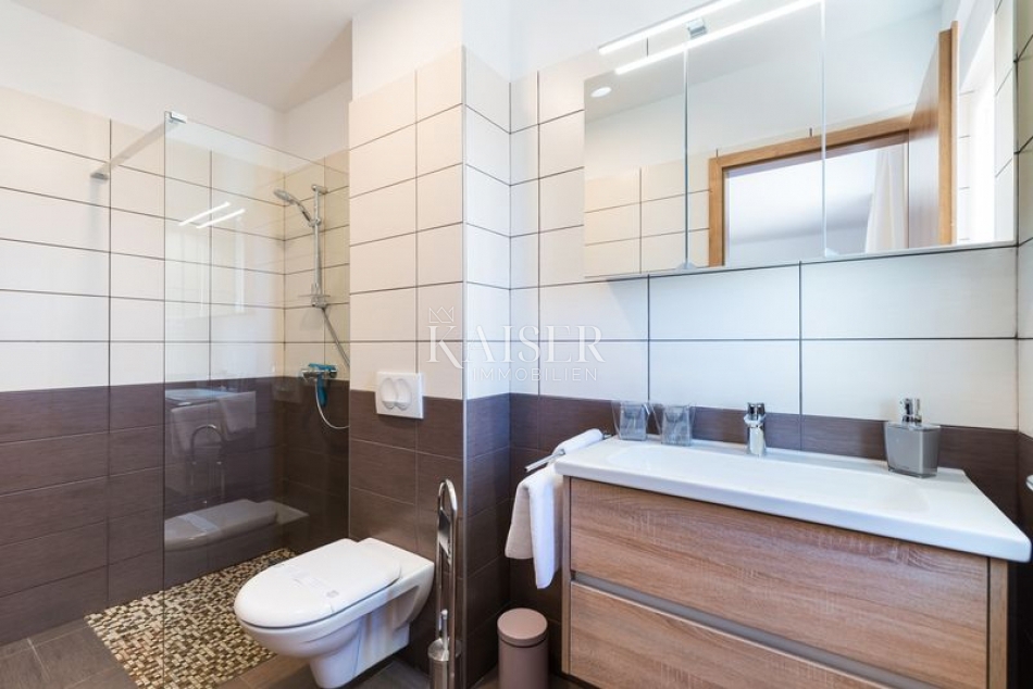 Sukošan, Zara - Moderno appartamento con due camere da letto, loggia e vista mare