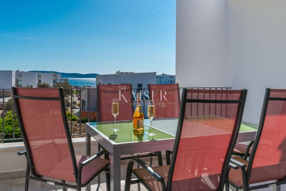 Sukošan, Zara - Moderno appartamento con due camere da letto, loggia e vista mare