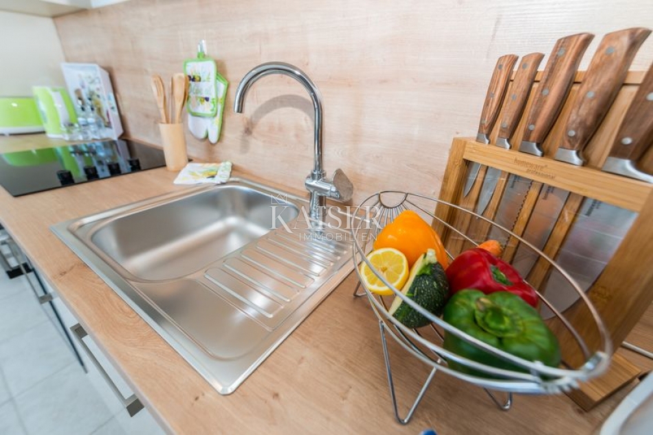 Sukošan, Zara - Moderno appartamento con due camere da letto, loggia e vista mare