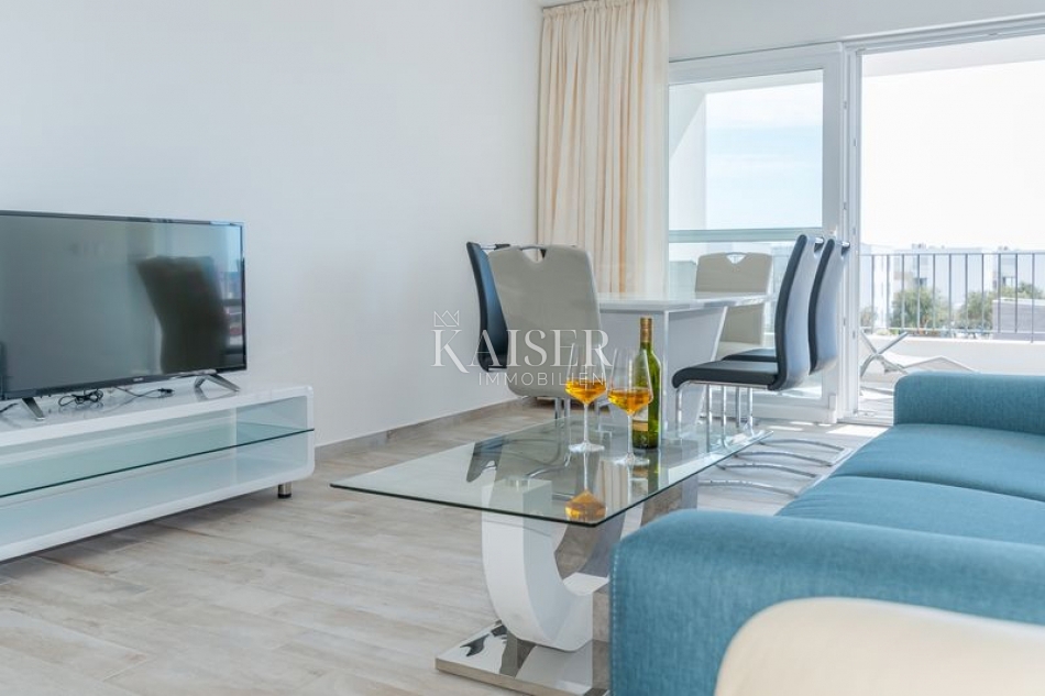 Sukošan, Zara - Moderno appartamento con due camere da letto, loggia e vista mare