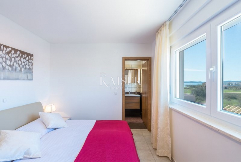 Sukošan, Zara - Moderno appartamento con due camere da letto, loggia e vista mare