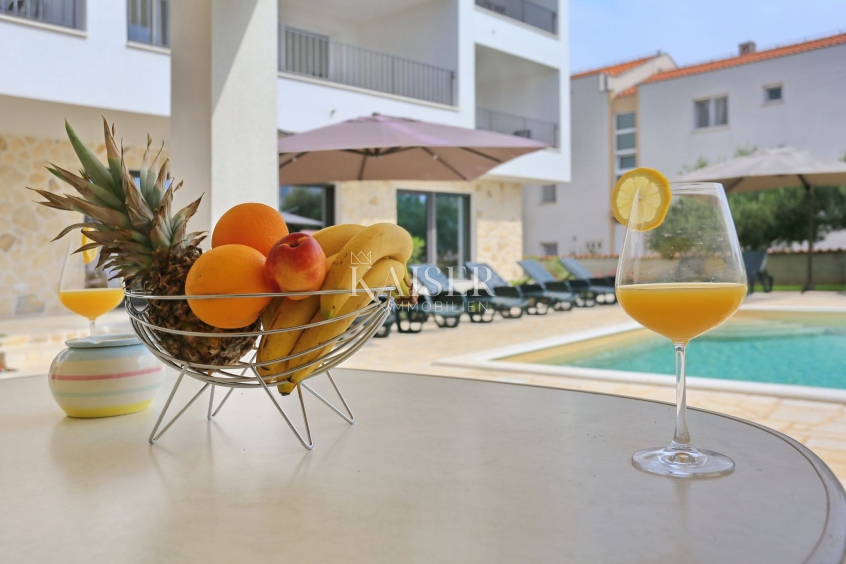 Sukošan, Zara - Moderno appartamento con due camere da letto, loggia e vista mare