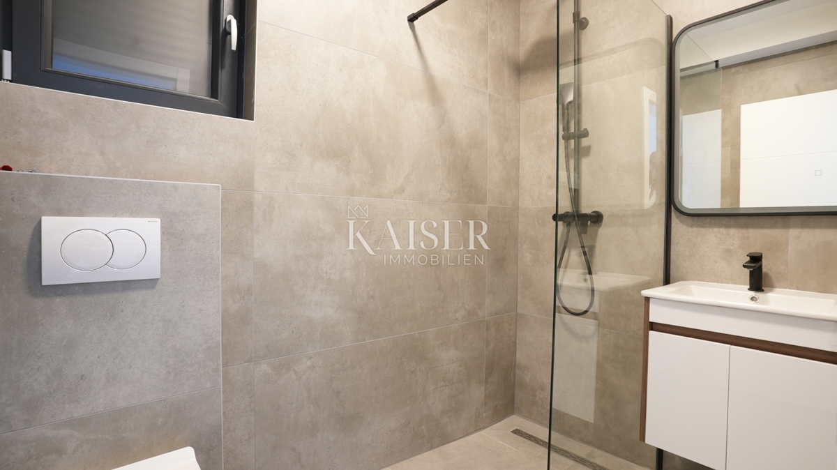 Appartamento Vodice, 152m2