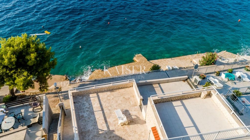 Casa sul mare vicino a Šibenik