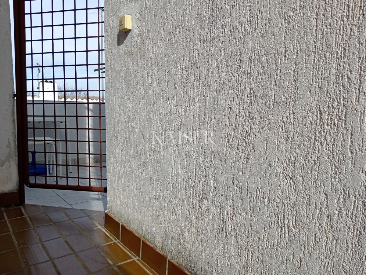 Barbariga, monolocale al 1° piano