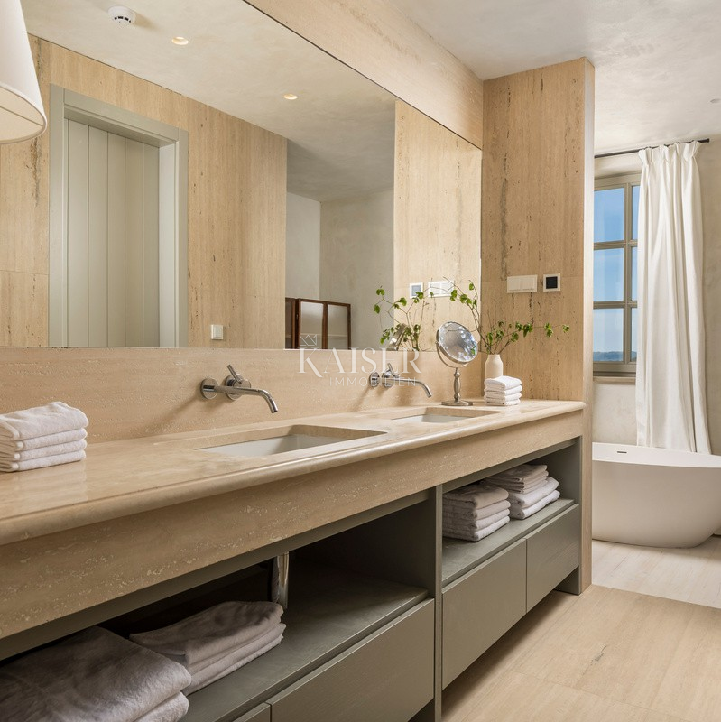 MOTOVUN, ISTRIA, LA VILLA DI LUSSO PIÙ PRESTIGIOSA DELL'ISTRIA