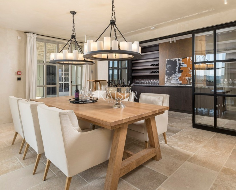 MOTOVUN, ISTRIA, LA VILLA DI LUSSO PIÙ PRESTIGIOSA DELL'ISTRIA