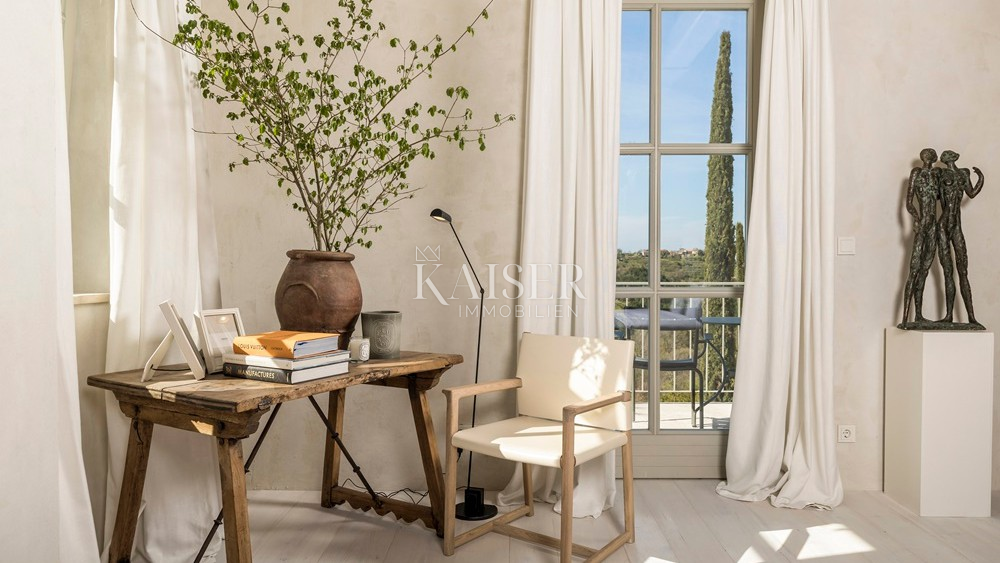 MOTOVUN, ISTRIA, LA VILLA DI LUSSO PIÙ PRESTIGIOSA DELL'ISTRIA