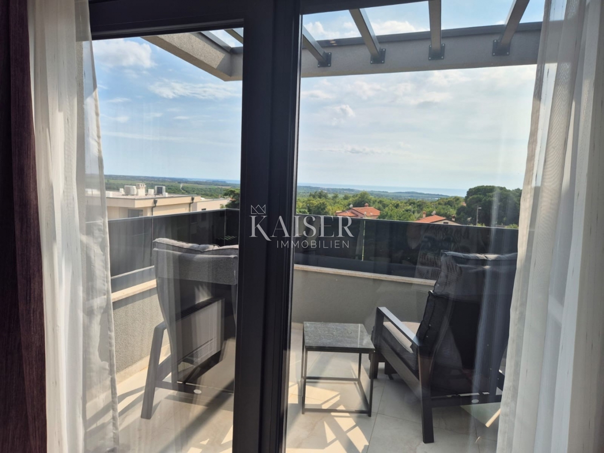 Istria - Parenzo, appartamento di lusso con vista mare e ascensore