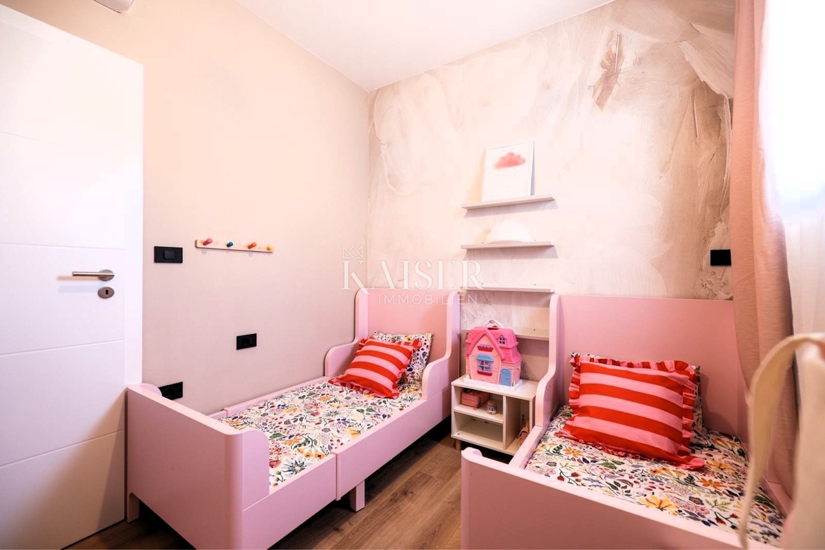 Zara - Višnjik, appartamento di lusso 106 m2, vista mare