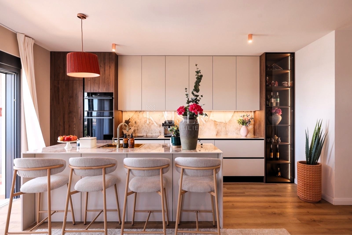 Zara - Višnjik, appartamento di lusso 106 m2, vista mare