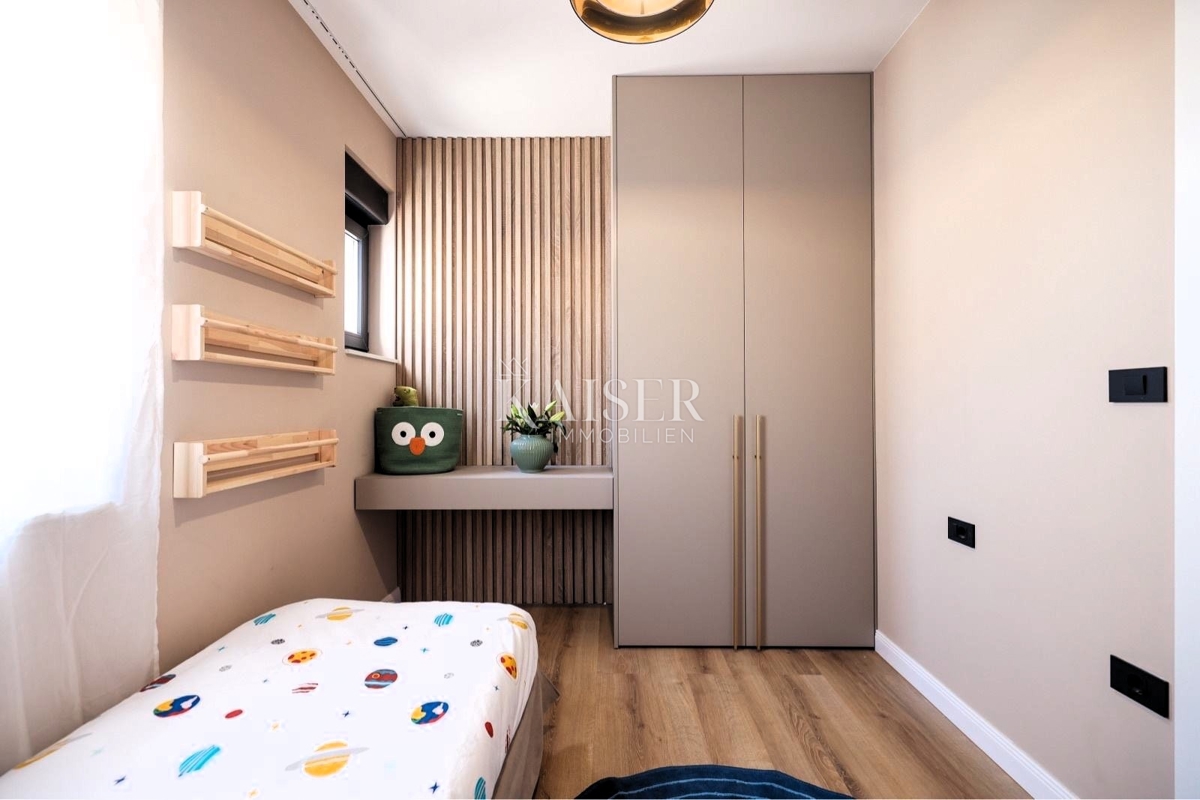 Zara - Višnjik, appartamento di lusso 106 m2, vista mare