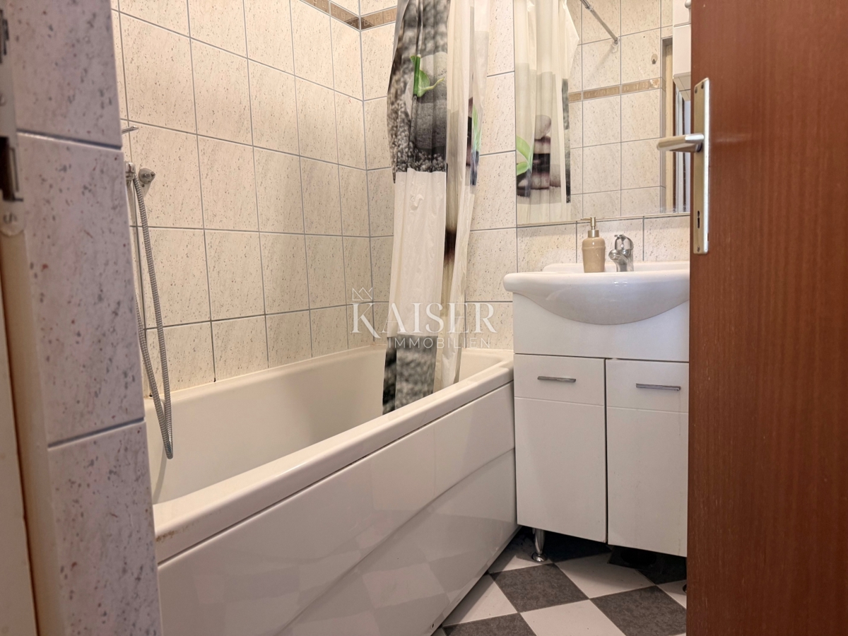 Rijek, Kozala - Appartamento con 2 camere da letto + soggiorno con vista mare