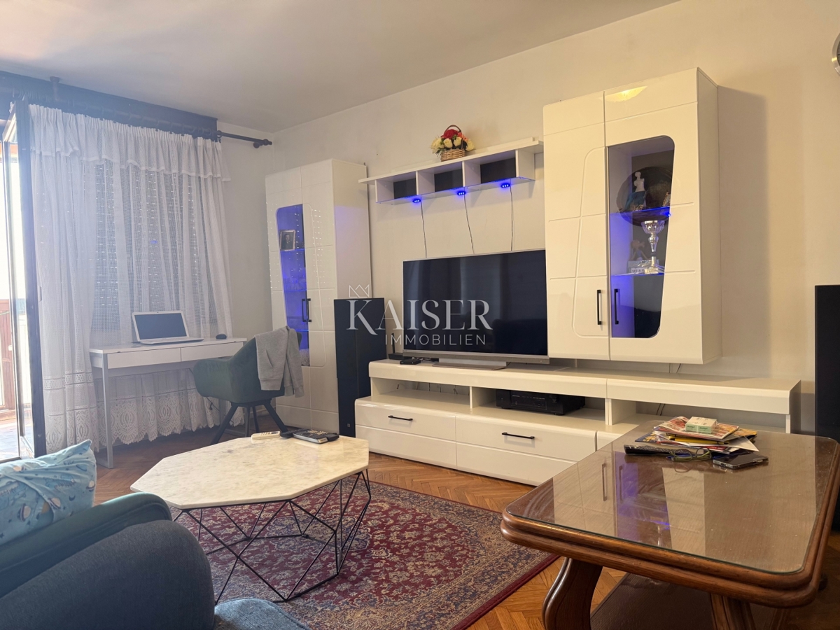 Rijek, Kozala - Appartamento con 2 camere da letto + soggiorno con vista mare