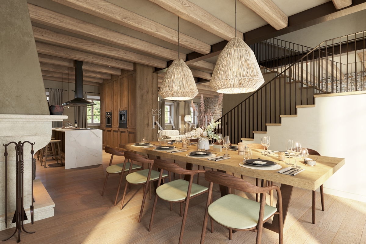 Istria - Lovreč, un'affascinante casa in pietra con vista mare