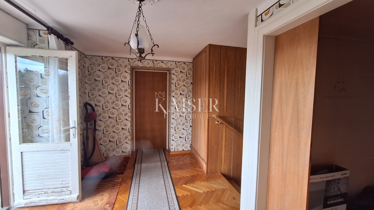 Opatija, Jušići, casa antica con ampio terreno