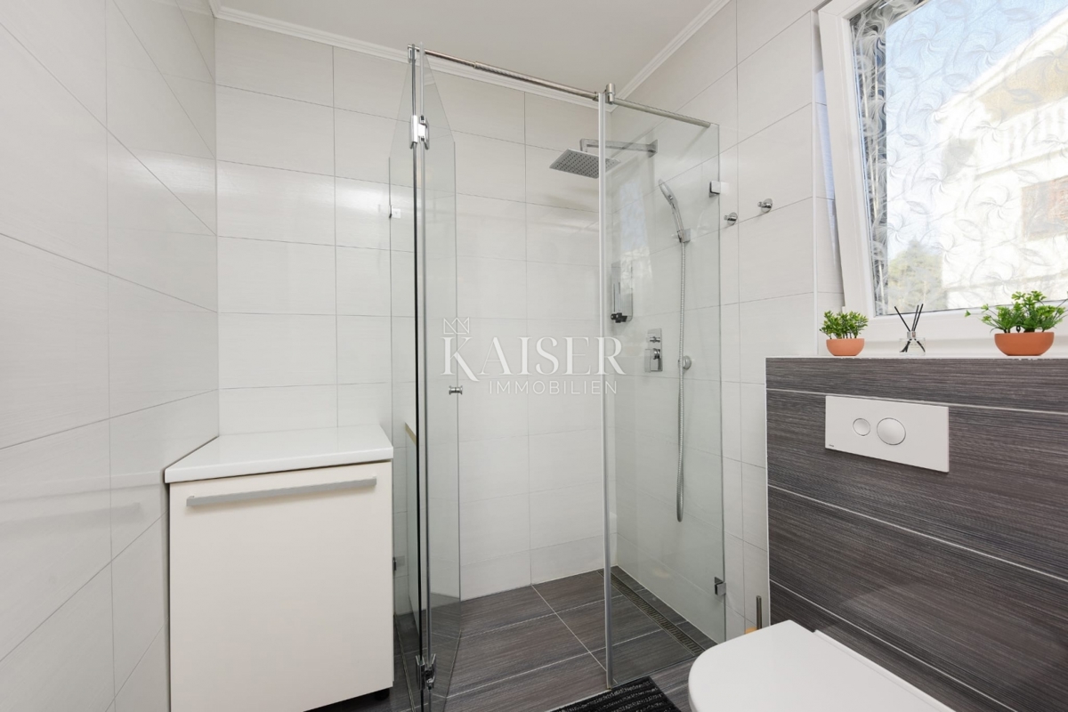 Zara - Appartamento esclusivo di 130 m² con vista panoramica sul mare, a 150 m dalla spiaggia.