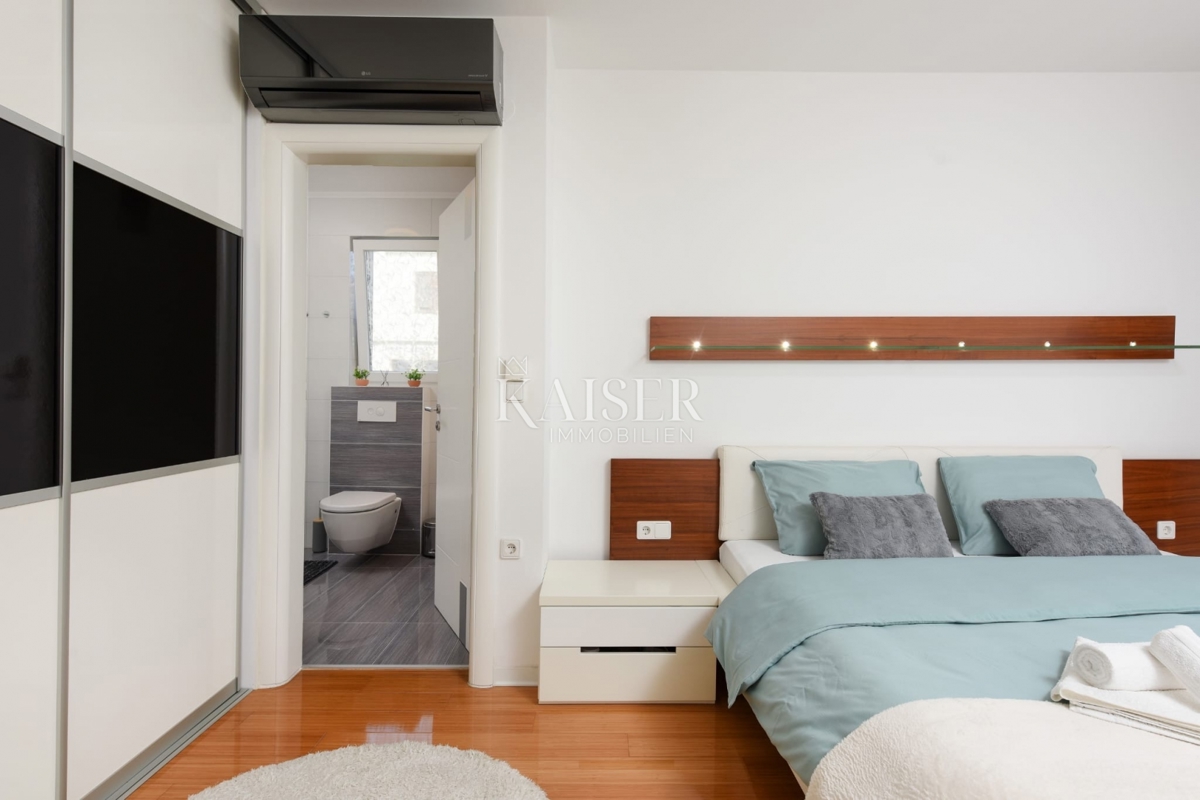 Zara - Appartamento esclusivo di 130 m² con vista panoramica sul mare, a 150 m dalla spiaggia.