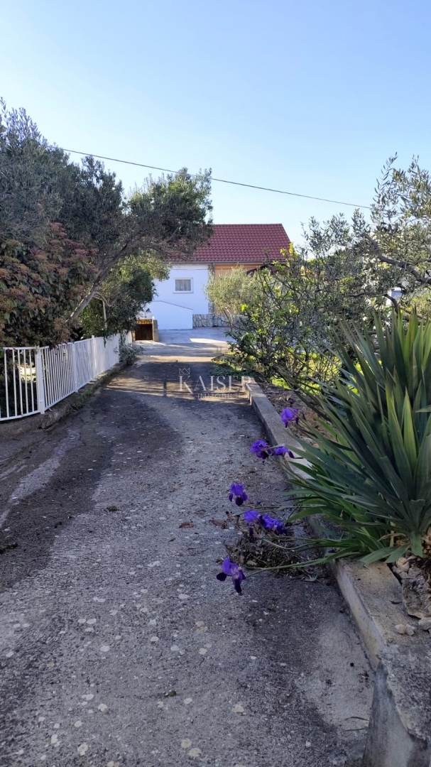 Murter, Betina - casa indipendente a 350 metri dal mare