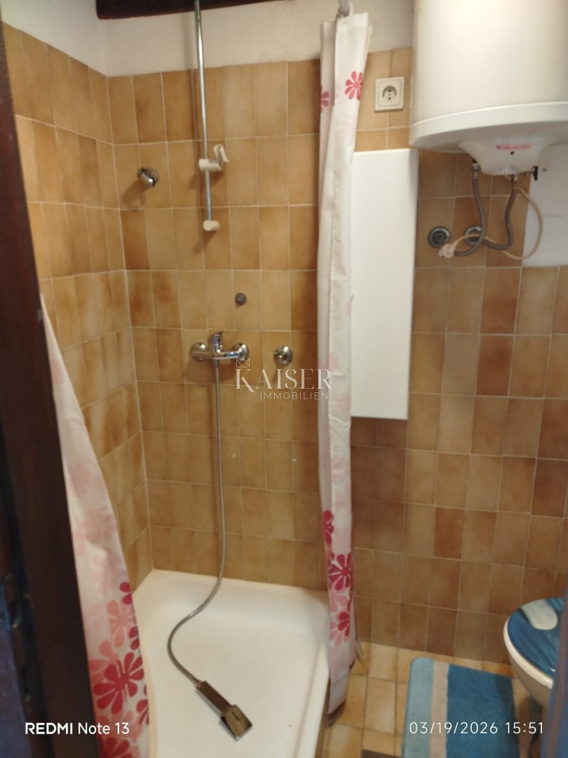 Murter, Betina - casa indipendente a 350 metri dal mare