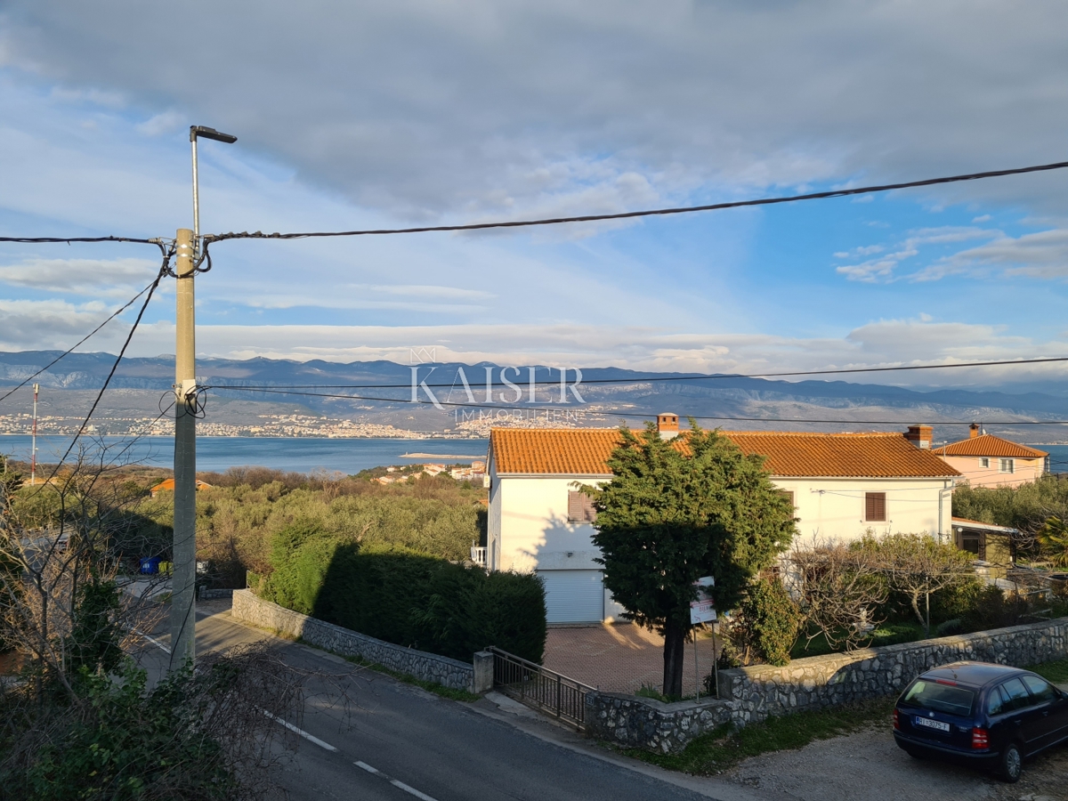 Isola di Krk, Polje - casa in pietra adattata con piscina