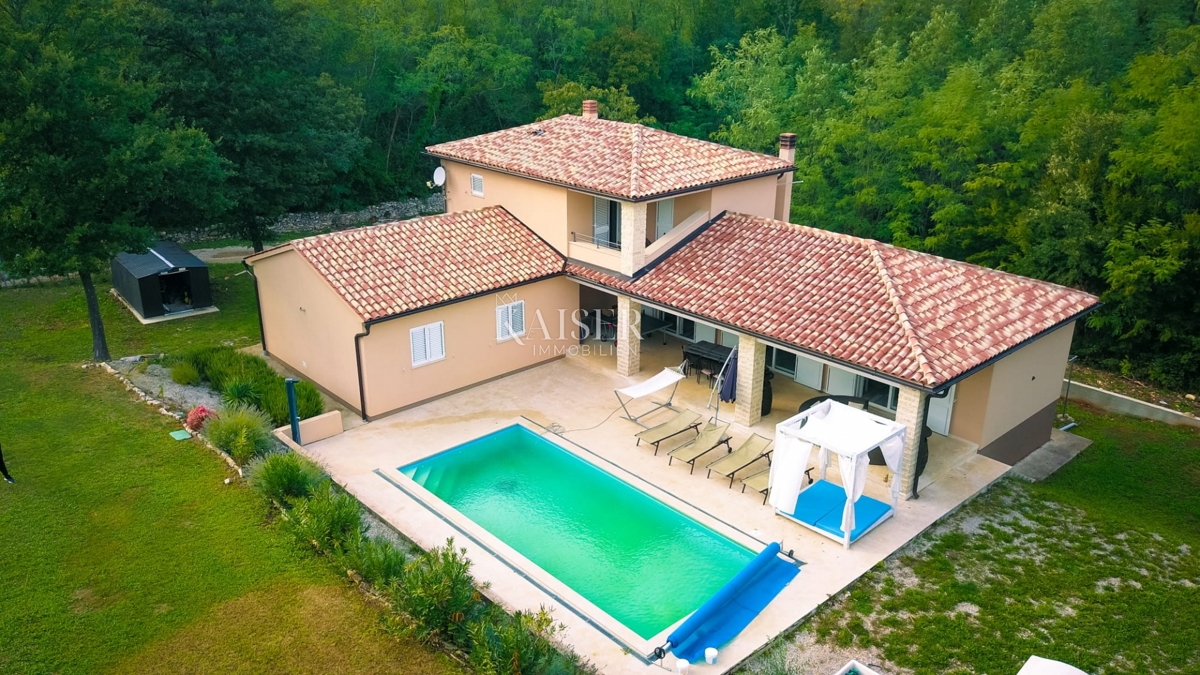 Istria - Nedešćina - villa con piscina, 278 m2