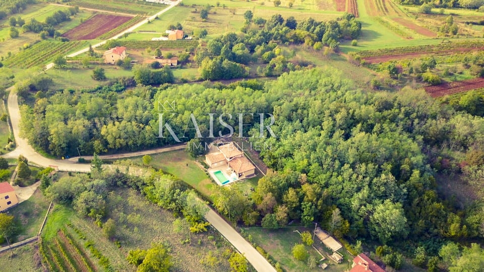 Istria - Nedešćina - villa con piscina, 278 m2