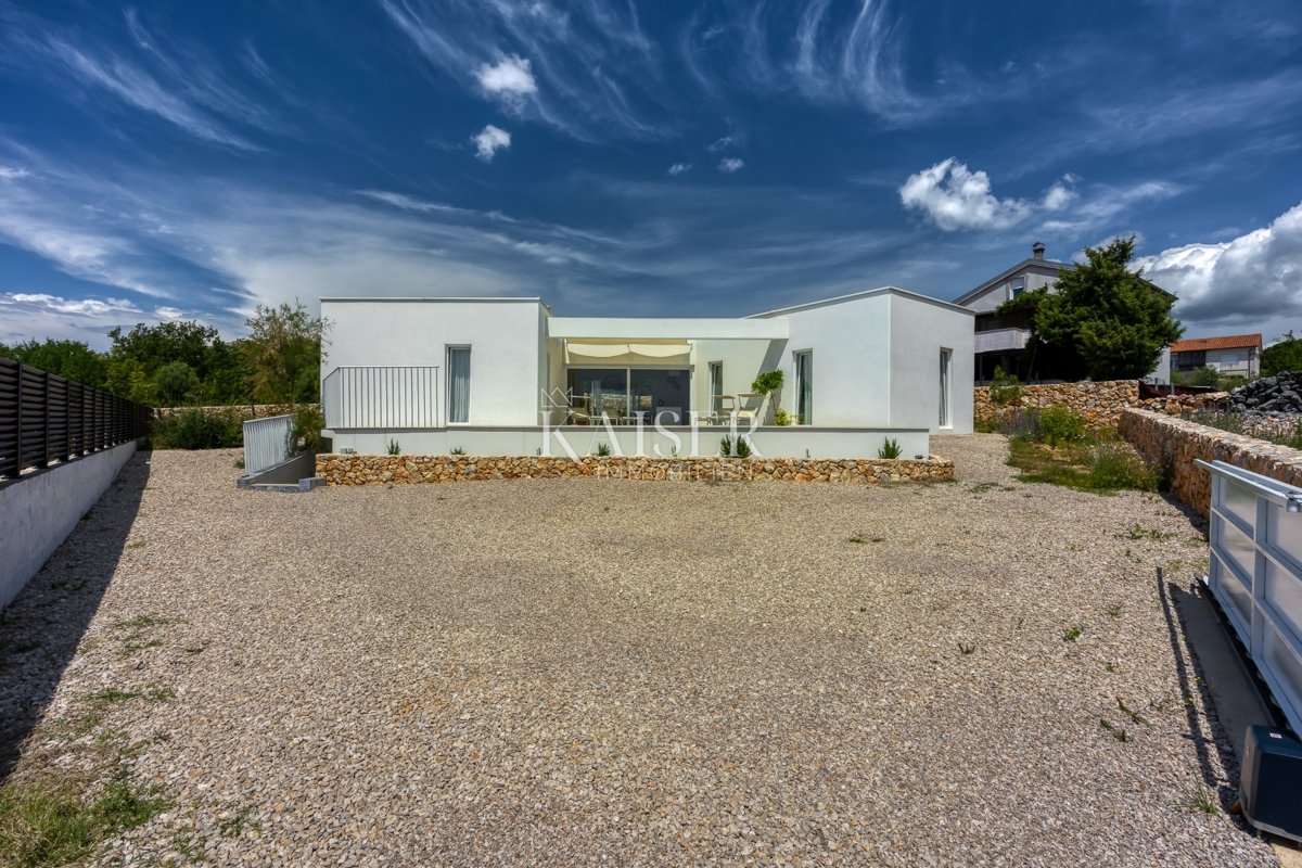 Isola di Krk, dintorni di Krk - bellissima villa con vista mare, 110 m2