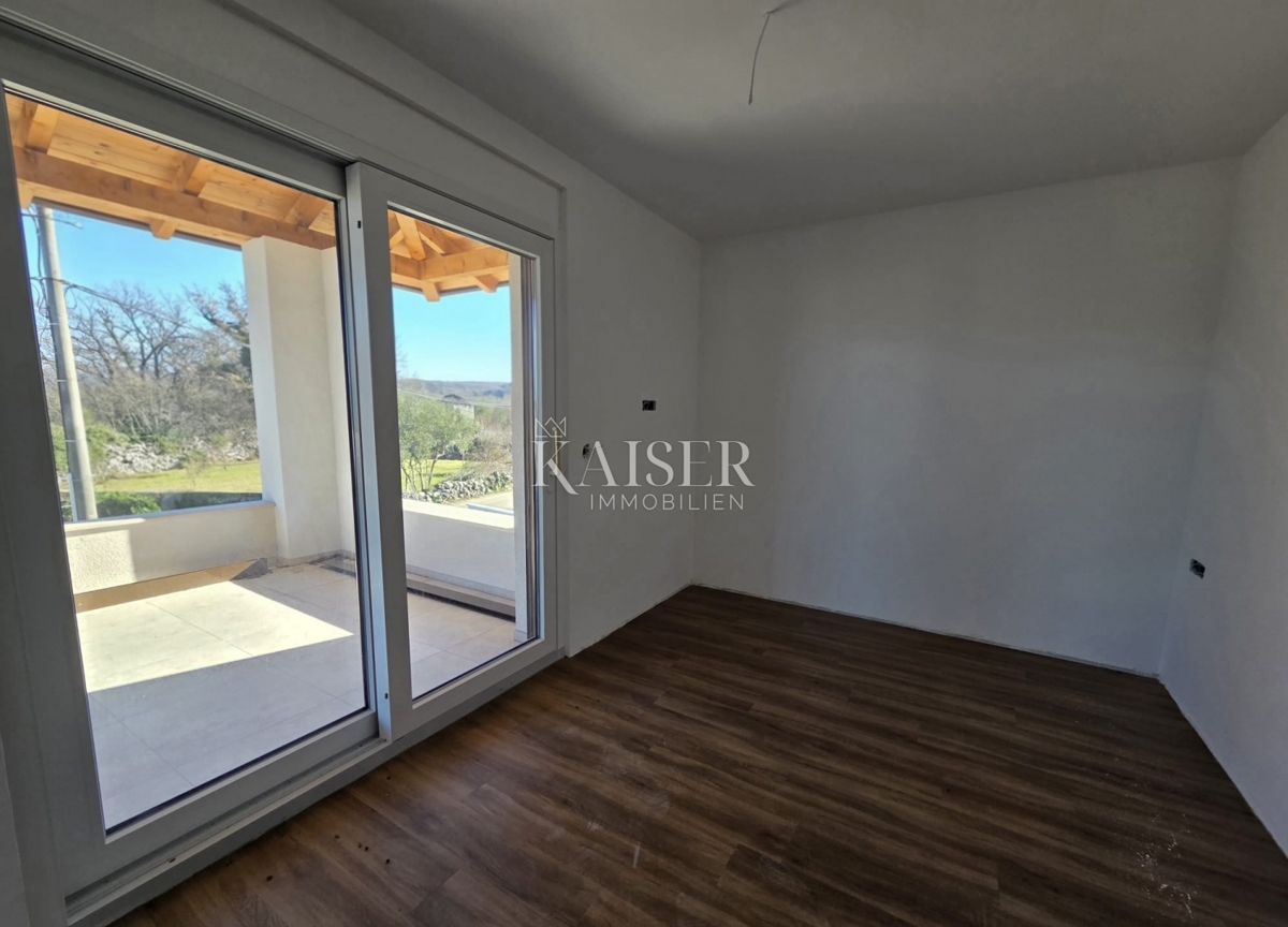 Isola di Krk, zona Dobrinj - villa esclusiva con piscina, 210m2