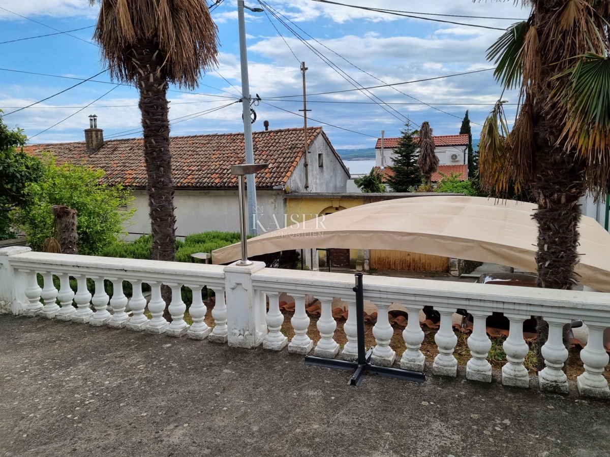 Crikvenica - casa nel centro, 100m2, 2 posti auto