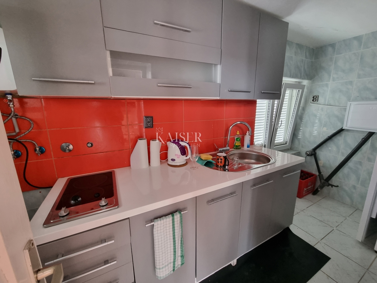 Crikvenica - casa nel centro, 100m2, 2 posti auto