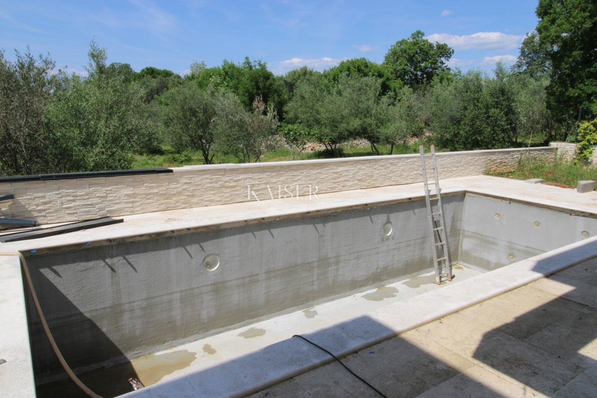 Krk, casa moderna di nuova costruzione con due unità abitative