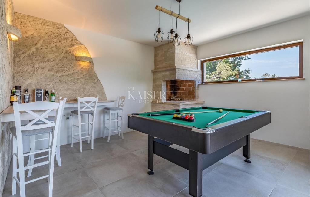 Rakalj - nuova costruzione con piscina, 130 m2