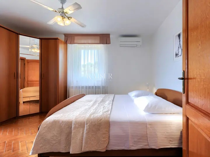 Labin - villa rustica con vista mare, 260 m2