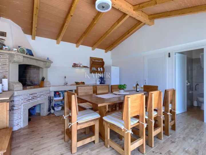 Labin - villa rustica con vista mare, 260 m2