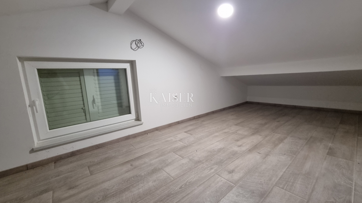 Appartamento Povile, Novi Vinodolski, 90m2