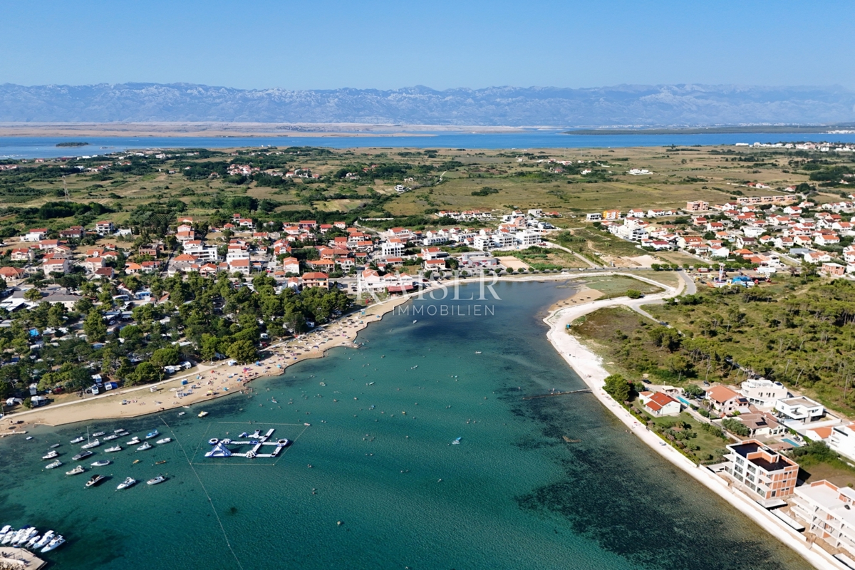 Zara, Privlaka appartamento su due piani con ampio giardino vicino al mare