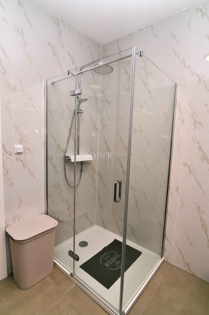 Abbazia - lussuoso appartamento con 1 camera da letto e parcheggio