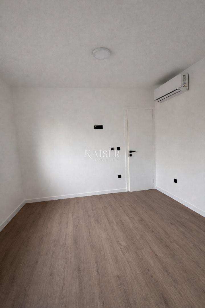 Privlaka nuova costruzione, appartamento a 200 metri dal mare