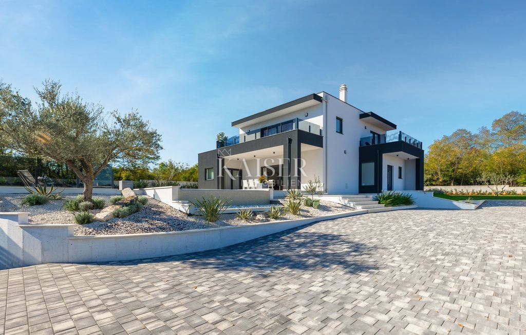 Istria, Barban - villa moderna nella natura, 180 m2