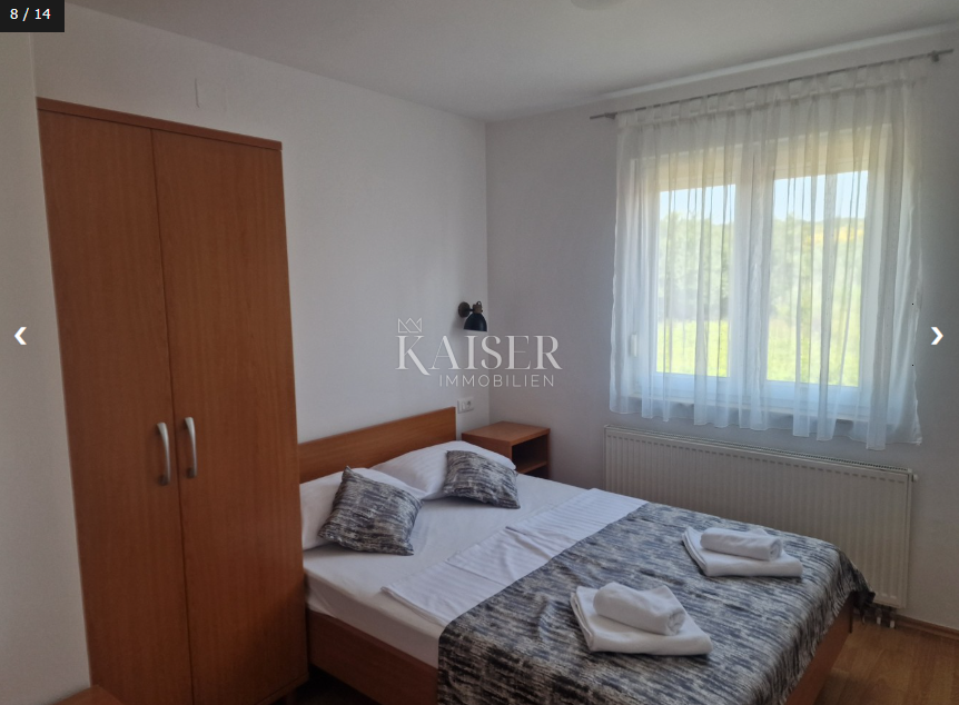 Istria, Umago, dintorni - casa con 7 appartamenti e piscina vicino al mare