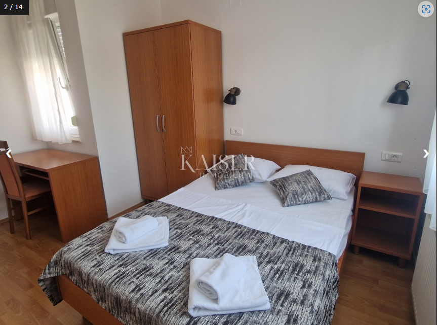 Istria, Umago, dintorni - casa con 7 appartamenti e piscina vicino al mare