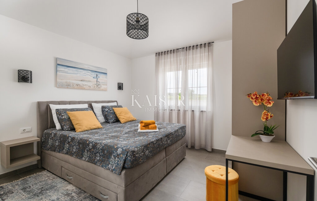 Istria, Loborika - moderna casa a un piano 150m2 con piscina