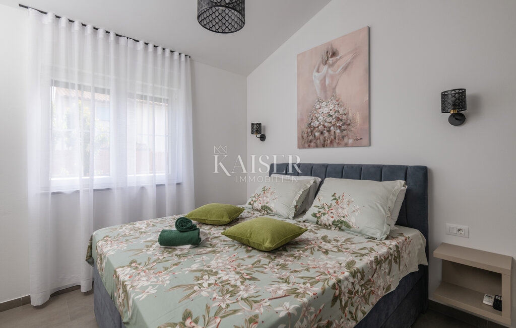 Istria, Loborika - moderna casa a un piano 150m2 con piscina