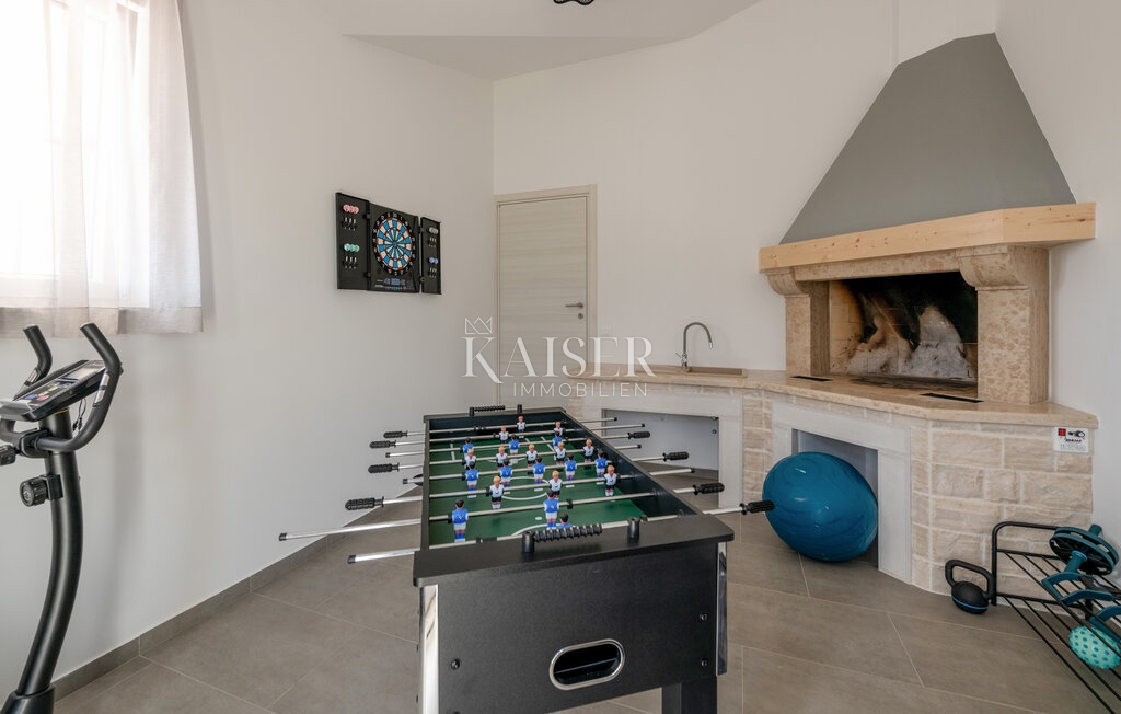 Istria, Loborika - moderna casa a un piano 150m2 con piscina