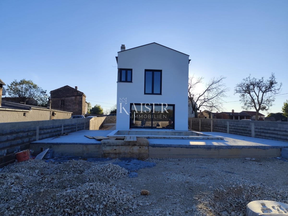 Istria, Svetvincenat - casa con piscina